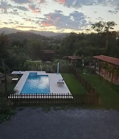 La Casa Rossa In Fattoria Con Piscina