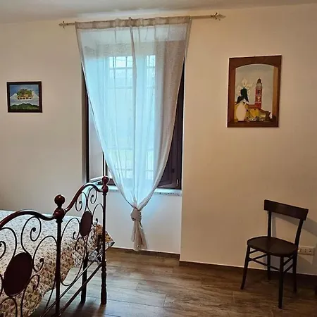La Casa Rossa In Fattoria Con Piscina Apartment